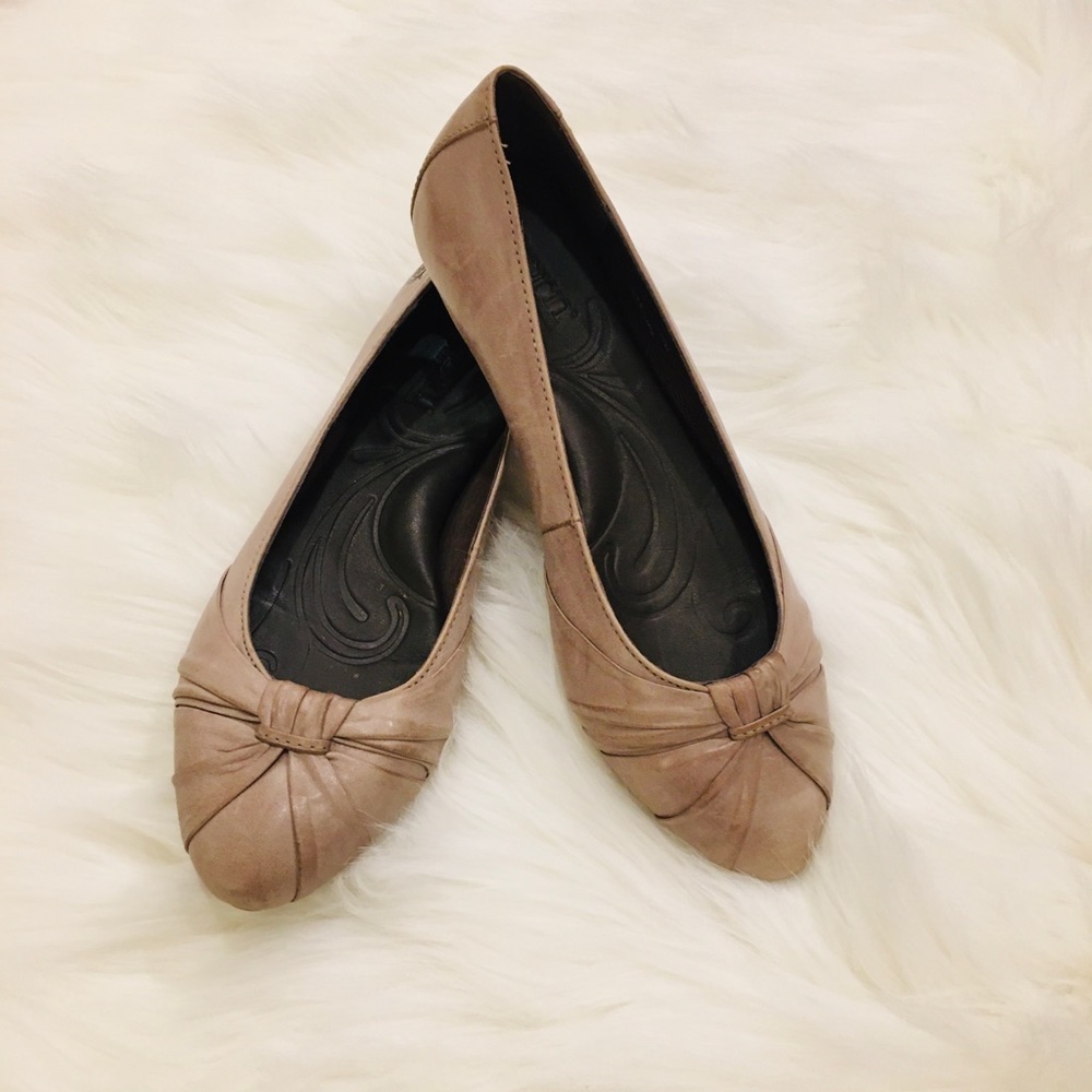 ✨ Host Pick ✨ Born Flats Leather Taupe Nordstrom